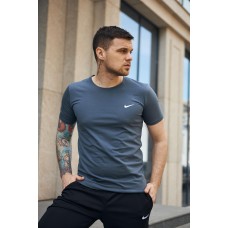 Летняя классическая мужская футболка повседневная темно-серая / Качественные футболки мужские брендовые