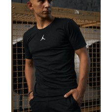 Летняя классическая мужская футболка повседневная черная / Качественные футболки мужские брендовые