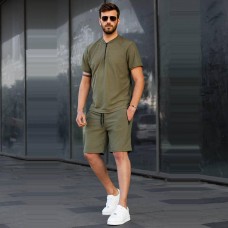 Зручний модний чоловічий літній костюм футболка та шорти повсякденний кольору хакі